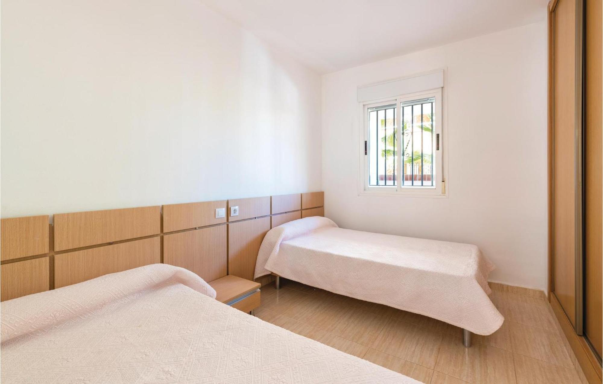 Amazing Apartment In Oropesa Del Mar With Kitchen 外观 照片