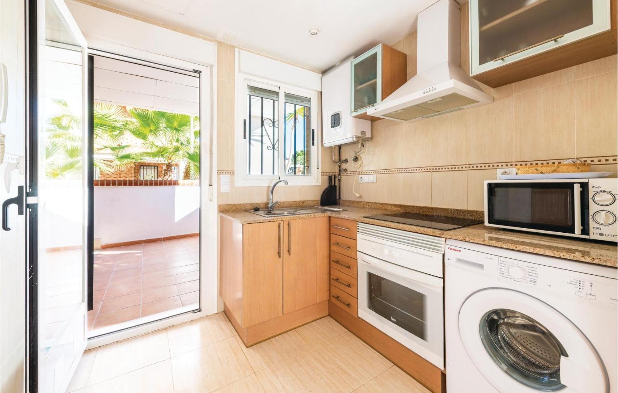 Amazing Apartment In Oropesa Del Mar With Kitchen 外观 照片